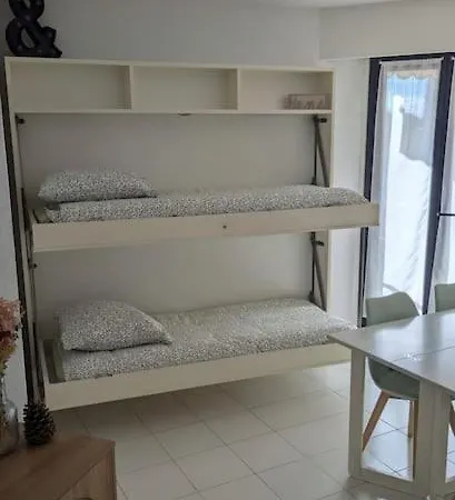 Appartement T2 Ouvert à 5 Min Des Plages, Au Calme, Avec Balcon Et Garage *