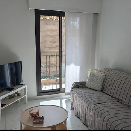 Διαμέρισμα T2 Ouvert A 5 Min Des Plages, Au Calme, Avec Balcon Et Garage Μεντόν